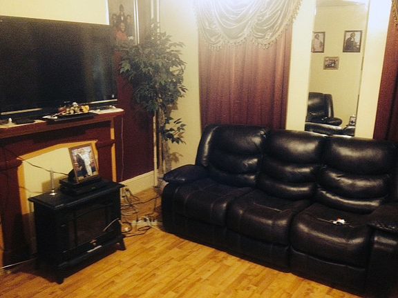 2nd image of 88 Carpenter Ave