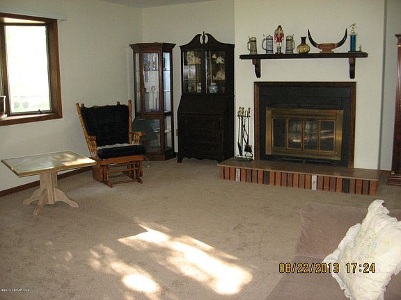 4th image of 535 Dunkirk Pl