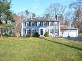 8 Fieldstone Dr, Medfield, MA 02052