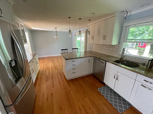 18 Charles St Photo 1