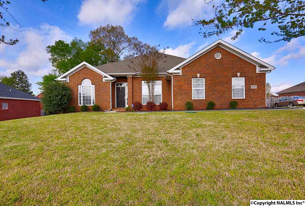 228 Wainscott Dr, Madison, AL 35757 Zillow