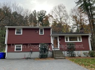 27 Burlington Rd, Bedford, MA 01730