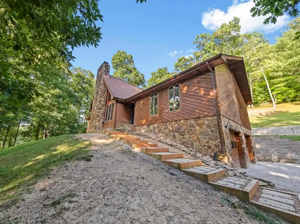 444 Bucksaw Jct, Grayson, KY 41143
