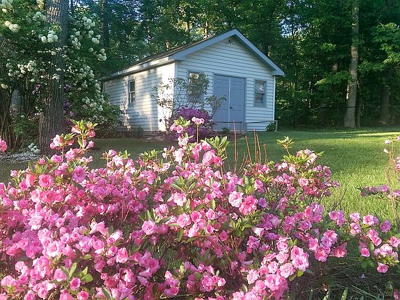 4th image of 9012 Ellenwood Ln