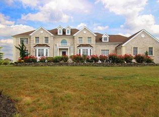 14 Del Mar Way, Monroe Township, NJ 08831