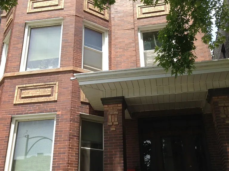 2322 W Walton St #2 — Photo 1