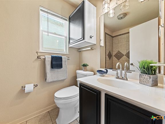 4th image of 2209 Chafin Dr