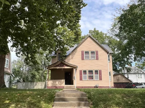 813 High Ave E, Oskaloosa, IA 52577