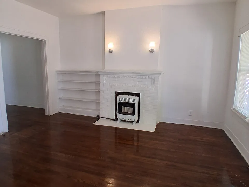707 Baylor St #A