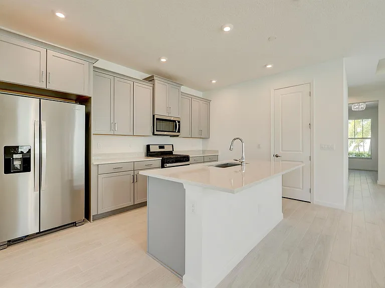 12712 SW Eleanor Dr — Photo 11