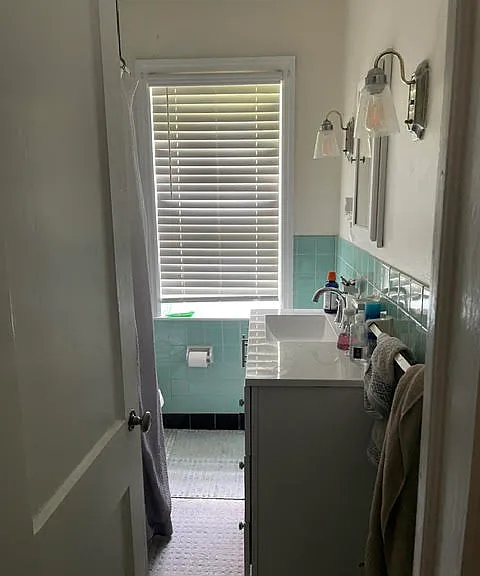 8618 Wissahickon Ave — Photo 18