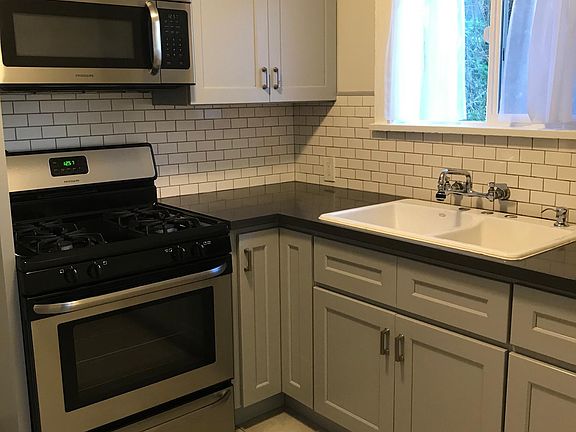 2nd image of 575 E Olive Ave