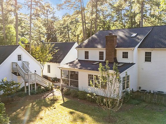 5th image of 107 Woodberry Drive