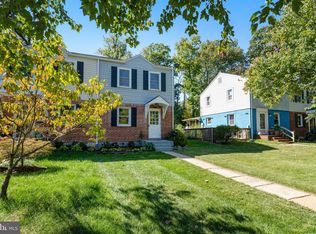 2103 Farrington Ave, Alexandria, VA 22303