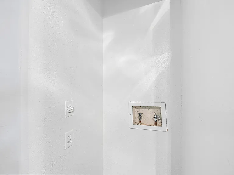 Chase — Photo 24