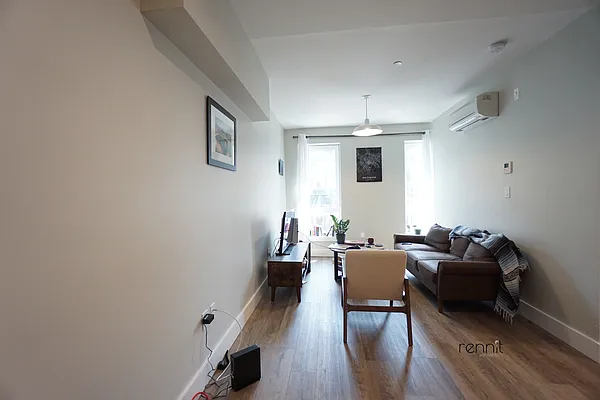 Rented by Rennit Inc. | media 4