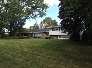 16760 Martha Dr, Brookfield, WI 53005