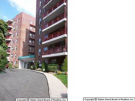 2nd image of 55 Austin Pl # 4y Pl