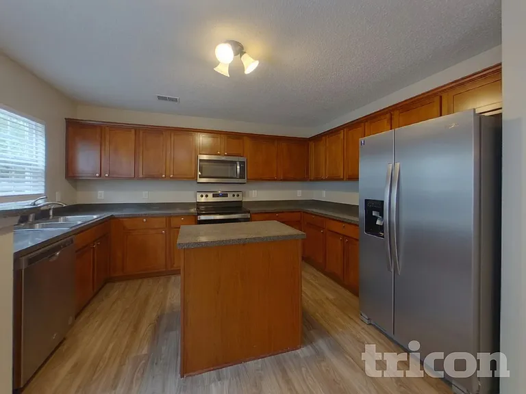164 Pacific Ave — Photo 6