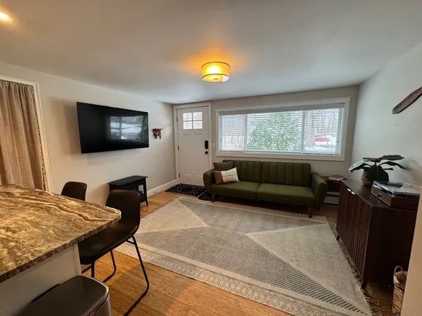 89 Portsmouth Ave, Greenland, NH 03840
