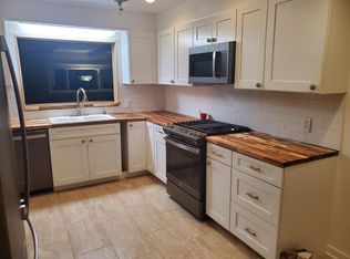 724 Dakota St SE, Albuquerque, NM 87108