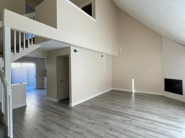 837 Carro Dr, Sacramento, CA 95825