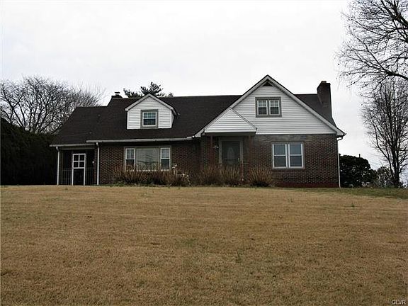 2nd image of 3736 Easton Ave