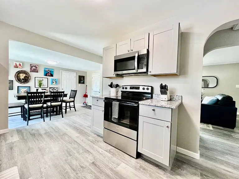 6635 Franklin Madison Rd — Photo 11