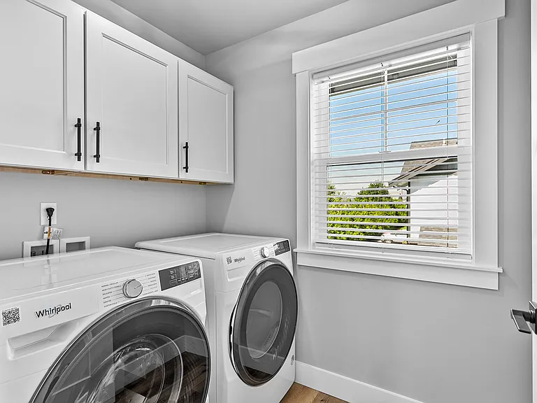 2205 Dejong Dr — Photo 17