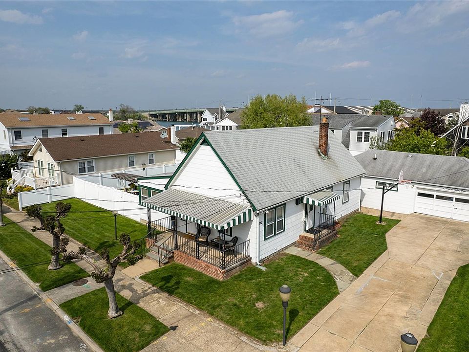 1st image of 182 Daytona Street