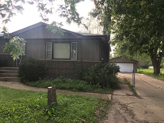 2nd image of 17000 Le Claire Ave