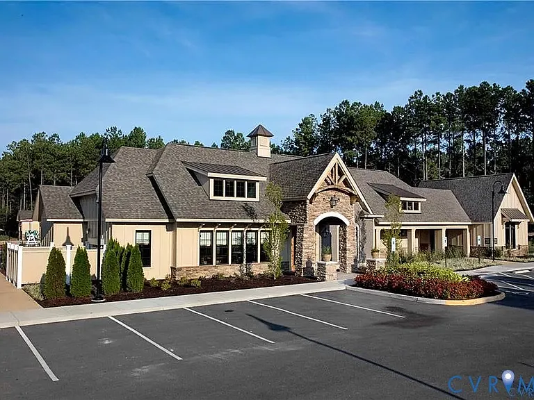 8728 Pioneer Hill Dr — Photo 14