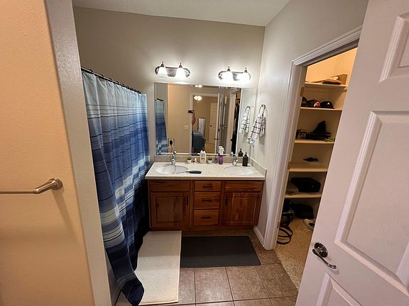 5th image of 1145 S Canyon Meadow Dr Suite 6