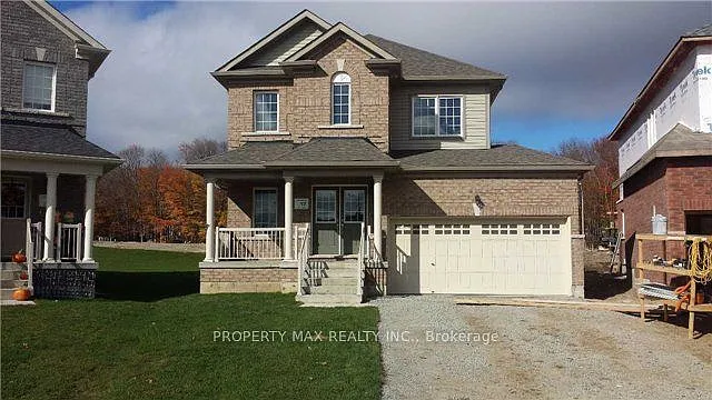 80 Diana Dr — Photo 2