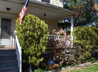 35 Charles St, Metuchen, NJ 08840