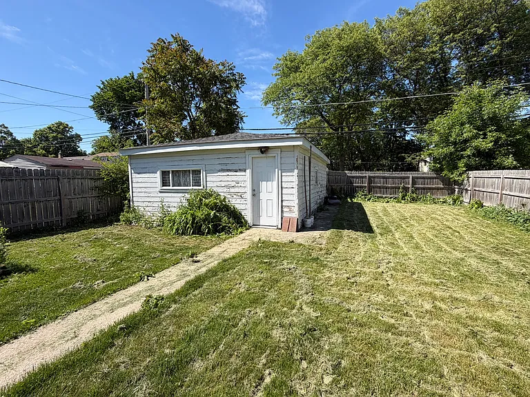 2311 Lake St — Photo 20