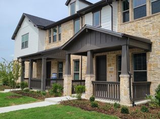 6433 Iron Horse Blvd, North Richland Hills, TX 76180
