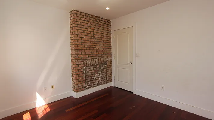 Rented by Nooklyn NYC LLC | media 2