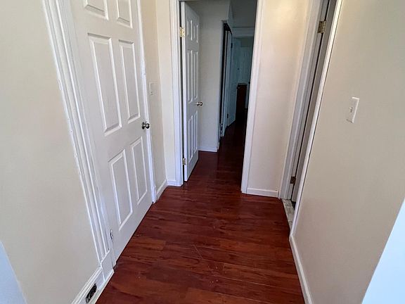 3rd image of 9437 112th St Floor 2