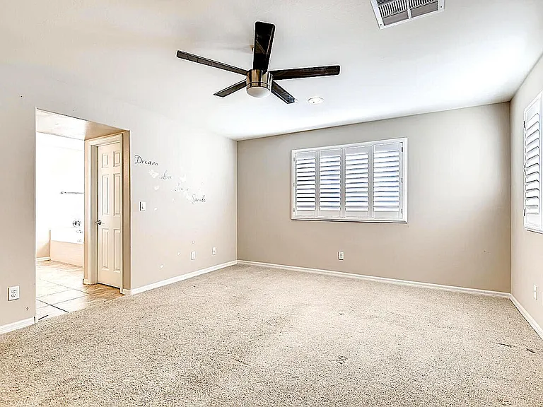8117 Ancient Oaks Ave — Photo 12