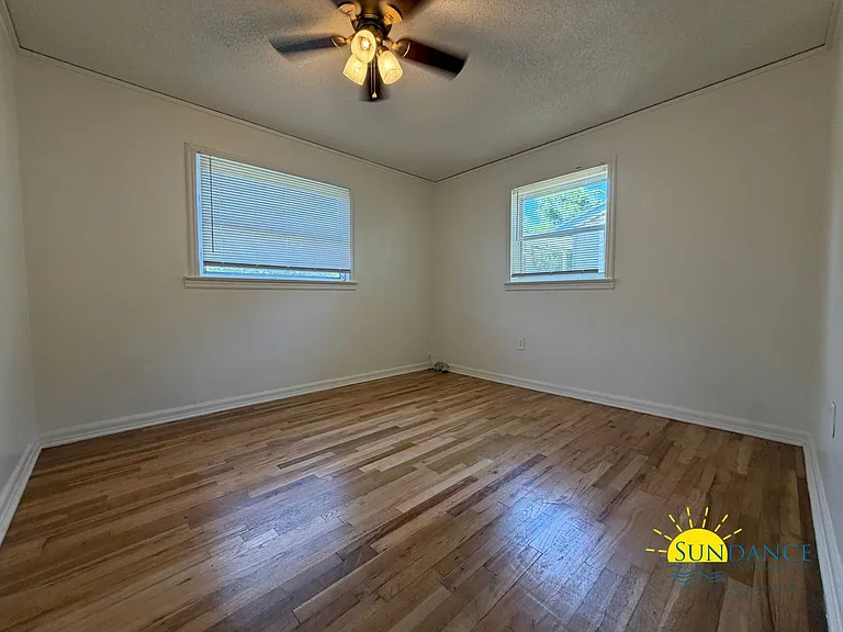 107 Magnolia Ave SE — Photo 8