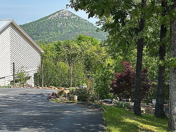 5th image of 6910 Westridge Rd