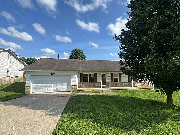 305 Routt Dr — Photo 17
