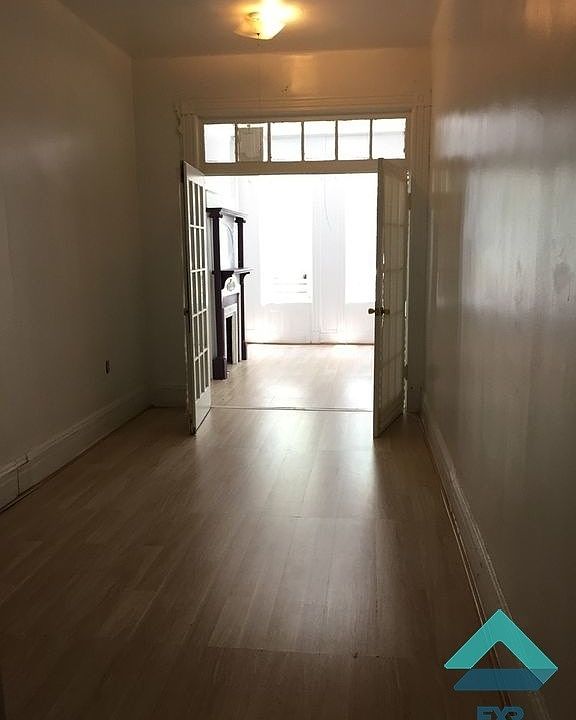 2nd image of 857 Halsey St #1RB