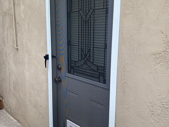 2nd image of 2128 N Beverly Glen Blvd