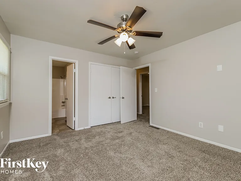 2312 Barnsley Ct — Photo 10