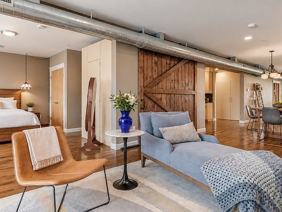 4th image of 21 Park St Unit 2