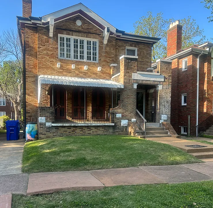 7311 Amherst Ave