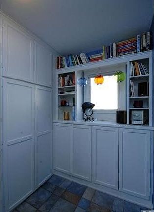 4th image of 4344 Nokomis Avenue