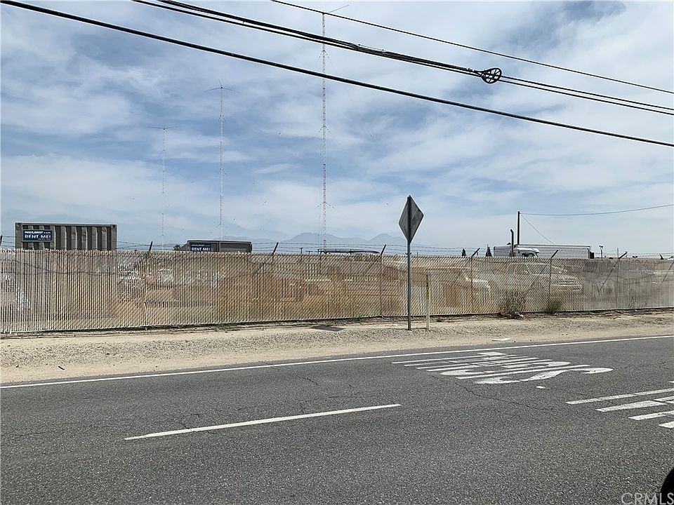 1st image of 3990 Riverside Dr
